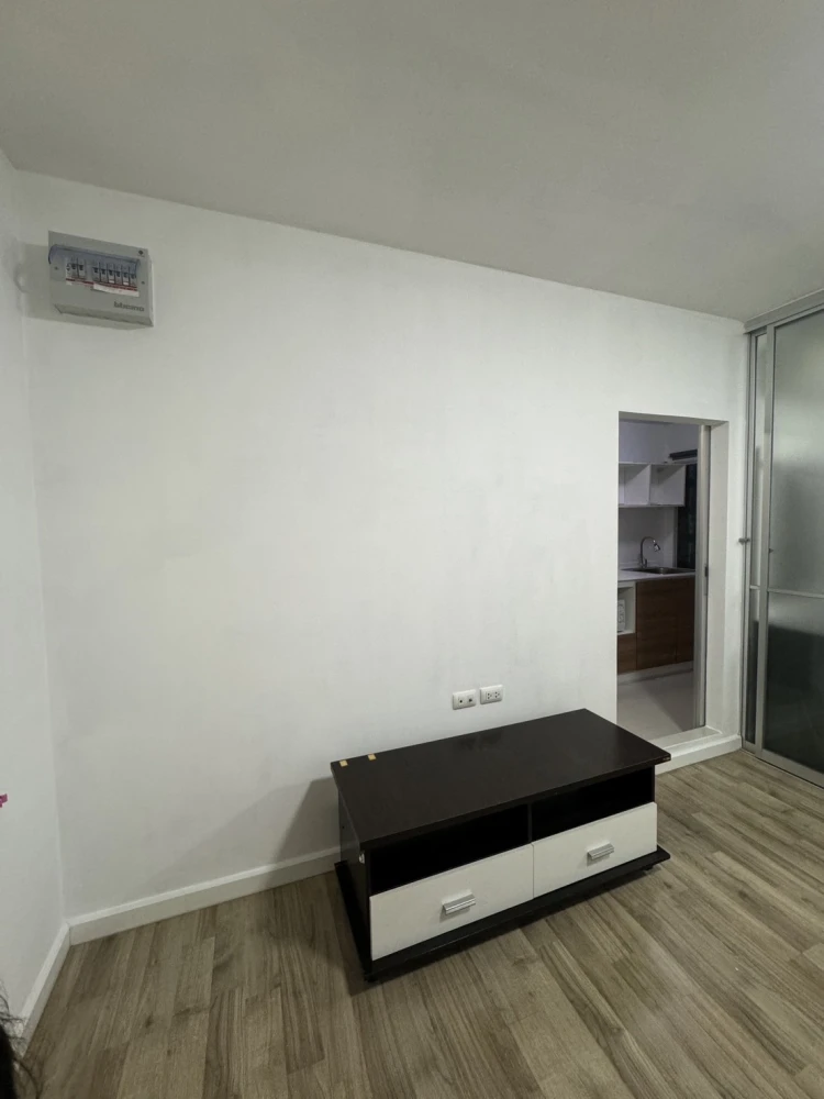 ปล่อยเช่า!! โครงการ ดี คอนโด อ่อนนุช พระราม9 เฟอร์ครบ พร้อมเข้าอยู่