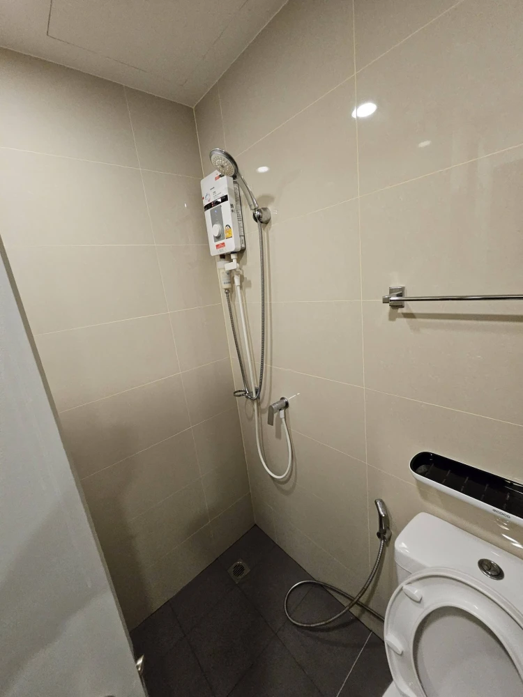 ปล่อยเช่า a space mega ห้องมุมมีความเป็นส่วนตัว ชั้น 32 ได้วิวดี เฟอร์ เครื่องใช้ไฟฟ้าครบ จองลเย อย่าพลาด