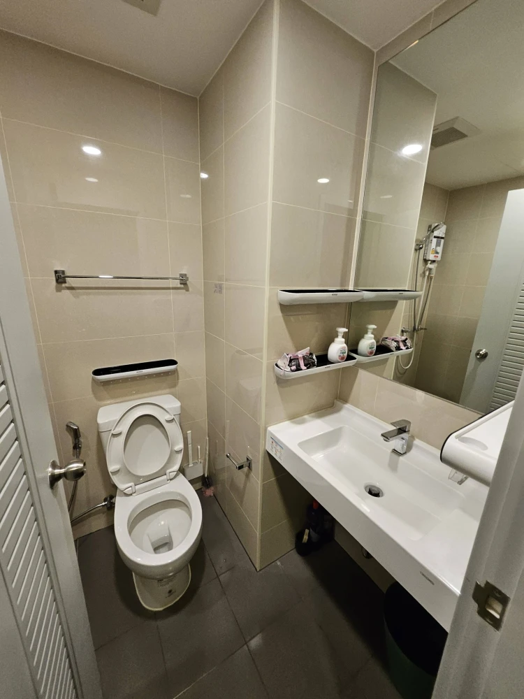 ปล่อยเช่า a space mega ห้องมุมมีความเป็นส่วนตัว ชั้น 32 ได้วิวดี เฟอร์ เครื่องใช้ไฟฟ้าครบ จองลเย อย่าพลาด