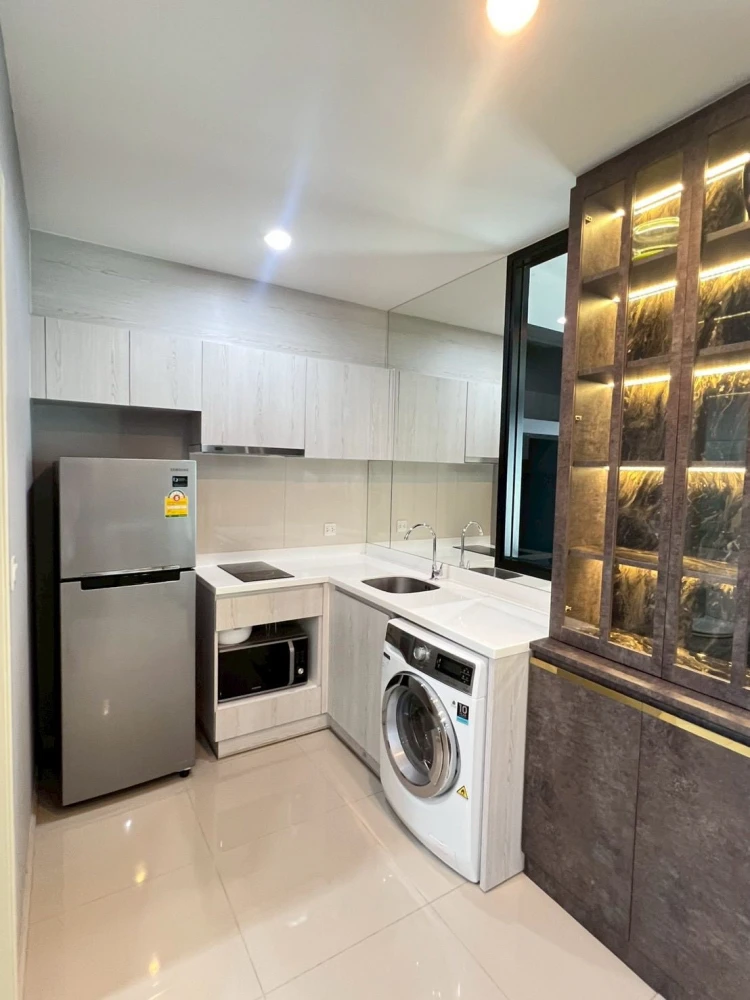 ปล่อยเช่า Life Asoke ห้องสวยมากก โทนหินอ่อนเรียบหรู ถ่ายรูปขึ้นสุด ๆ ครัวบิวท์อินครบ(สวยมาก) จองเลย