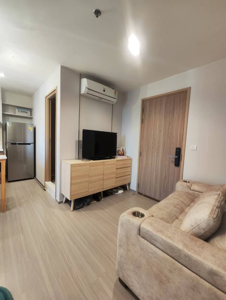 ปล่อยเช่า Life Sathorn Sierra ชั้นสูง ห้องมุม มีความเป็นส่วนตัวสูง 1 Bed มี Walk-in Closet ในตัว จองเลย