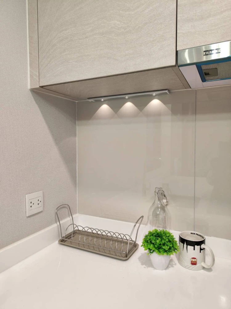 ปล่อยเช่า Life Sathorn Sierra ชั้นสูง ห้องมุม มีความเป็นส่วนตัวสูง 1 Bed มี Walk-in Closet ในตัว จองเลย