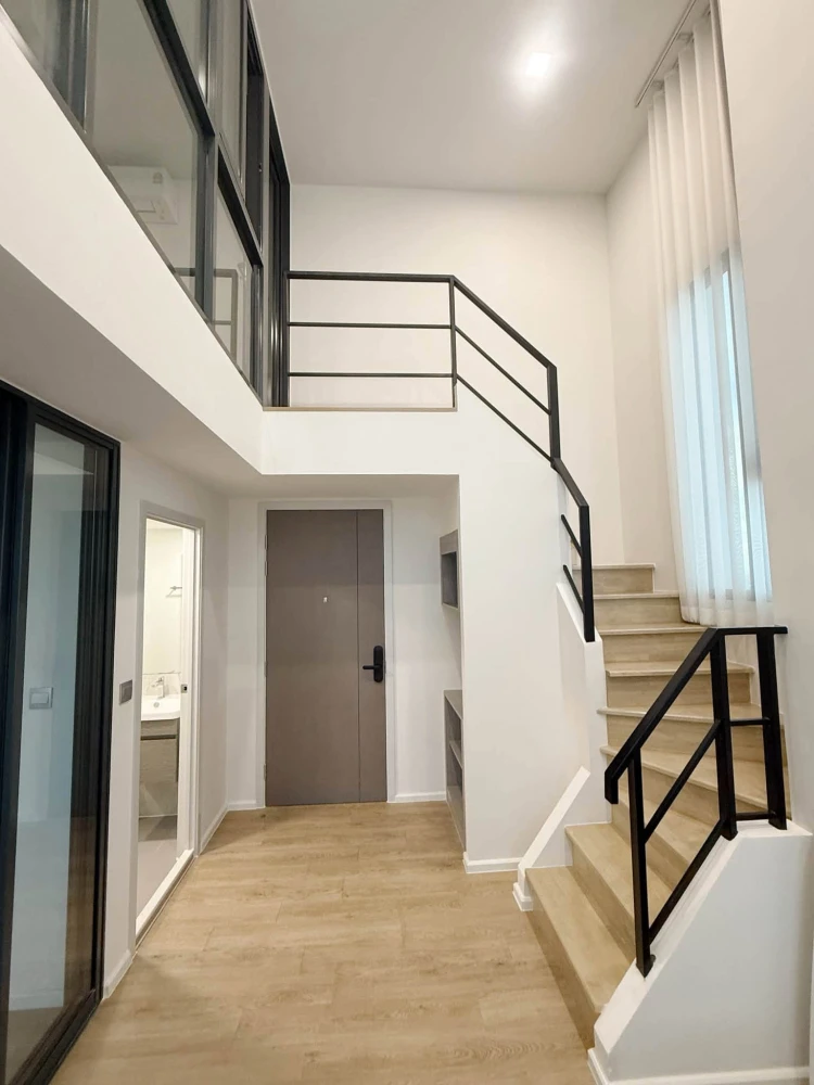 ปล่อยเช่า Modiz Rhyme Ramkhamhaeng Duplex 2 ชั้น ห้องมุม ชั้น 28 วิวเมืองสวย มาจองได้แล้ว อย่ารอช้า