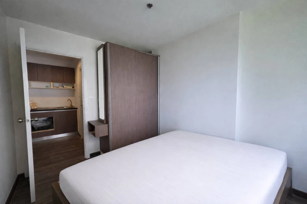 ปล่อยเช่า The Trust Condo @BTS Erawan ห้องพร้อมอยู่ สิ่งอำนวยความสะดวกครบ มาจองเลยอย่าพลาด