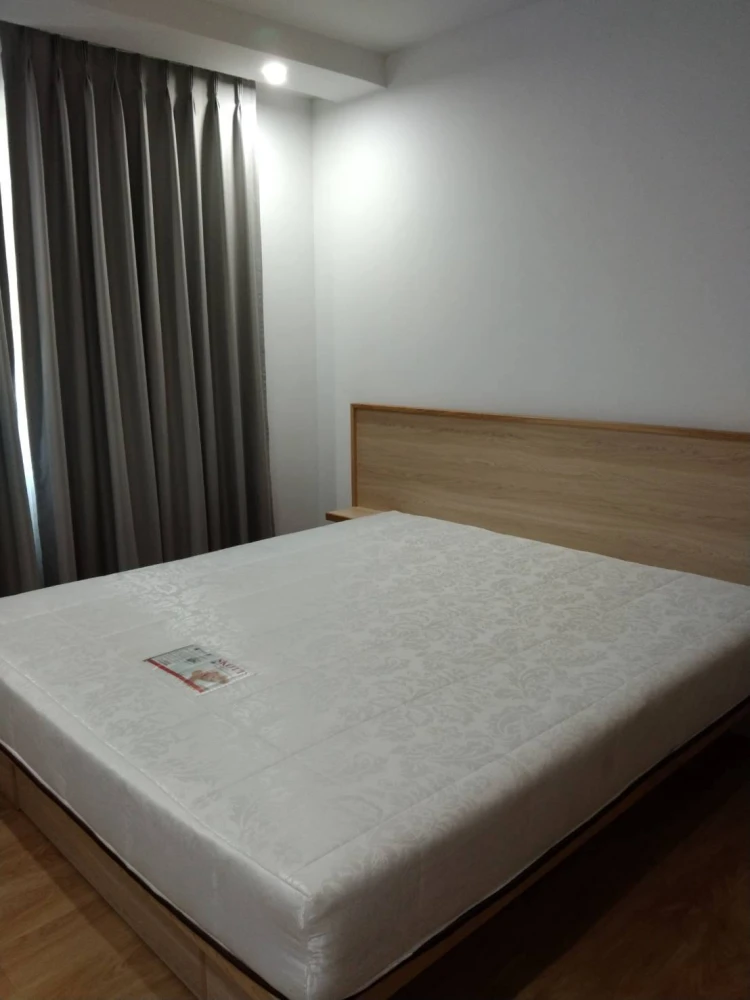 V Condo Salaya for rent. Nice room, fully furnished with appliances. Just bring your belongings and move in! Don't miss out!