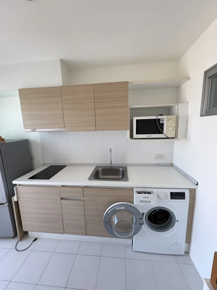 ยู ดีไลท์ บางซื่อ สเตชั่น ชั้นบนสุด วิวดีมาก ครัวแยกเป็นสัดส่วน เครื่องซักผ้าฝาหน้าอย่างดี จองเลยจ้า