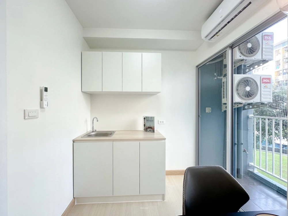 ห้องมาใหม่ พลัม รังสิต ทำห้องใหม่หมด ราคาดีมากก วิวสวน เห็นสระ