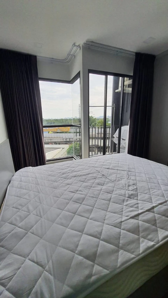 ห้องสวยมาก เฟอร์นิเจอร์และเครื่องใช้ไฟฟ้าอย่างดี สวยคุ้มค่าขนาดนี้ เช่าเลยที่ Modiz Interchange