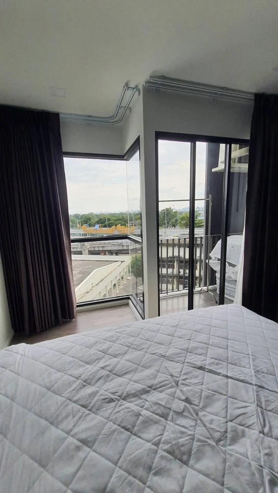 ห้องสวยมาก เฟอร์นิเจอร์และเครื่องใช้ไฟฟ้าอย่างดี สวยคุ้มค่าขนาดนี้ เช่าเลยที่ Modiz Interchange