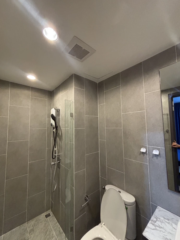 เช่า คอนโด ซี เอกมัย ราคาเช่าถูกที่สุด เครื่องซักผ้าในตัวอีกด้วย คุ้มยิ่งกว่าคุ้ม บอกเลยพลาดไม่ได้นะ