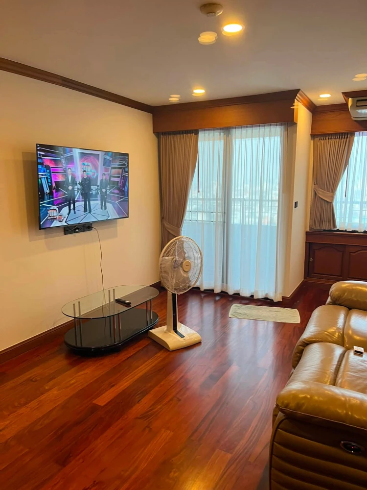 ให้ช่าคอนโด สี่พระยา ริเวอร์วิว ห้องใหญ่พิเศษ ชั้น 29 แต่งครบ ครัวปิดขนาดใหญ่ พร้อมเข้าอยู่ทันที จองเลย