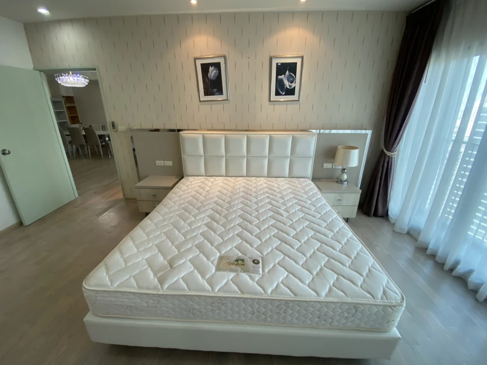 Condo for rent, Noble Remix Sukhumvit 36, complete with furniture and electrical appliances. Book now.