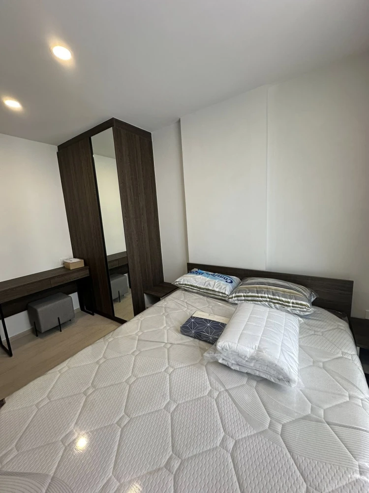 For rent: New Cross Khukot Station, 2nd floor, corner unit. Interested in owning this property? Book now! Don't miss out! Act fast!