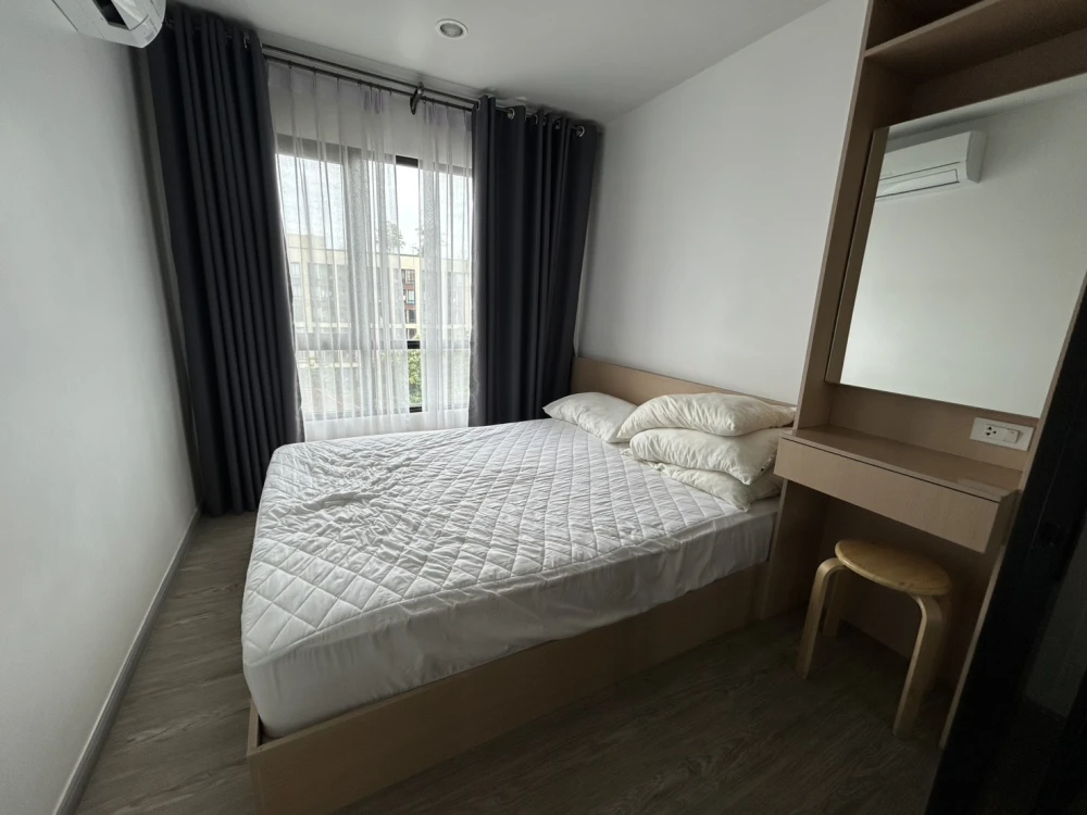 For rent: Reach Phahonyothin 52, Building D, 7th floor, fully furnished, must reserve this type.