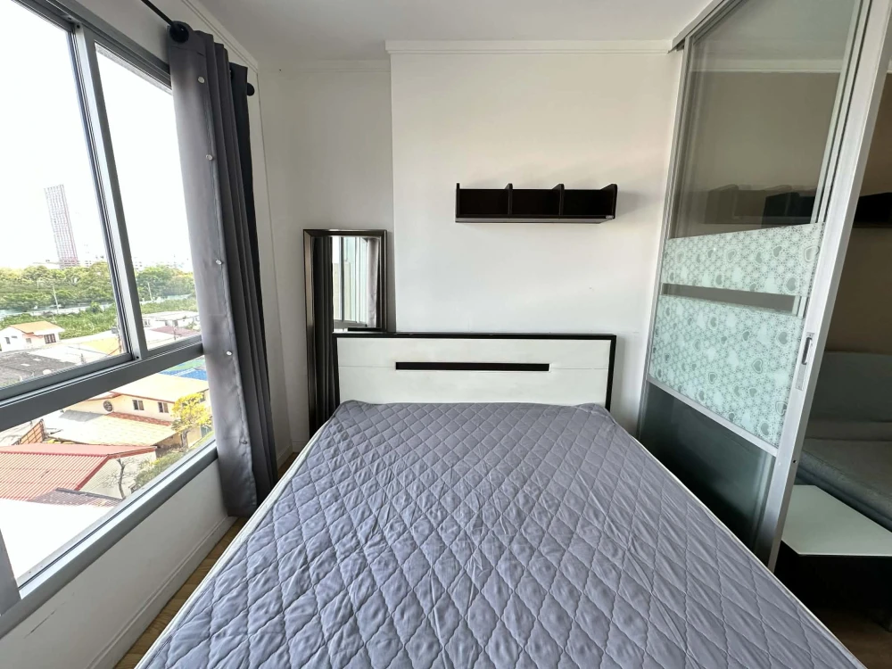 For rent Lumpini Ville Chaengwattana-Pak Kret. This room is very big Plus the best price, city view, good war. Book now.