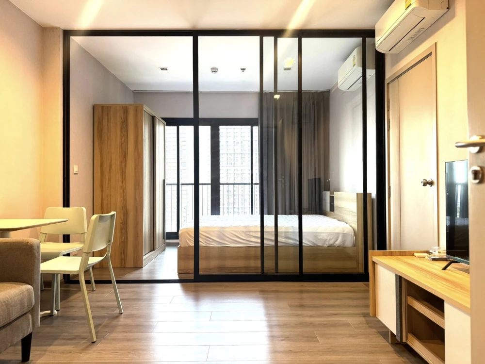 ให้เช่า The Politan Rive ห้องพร้อมอยู่ ชั้น 38 ทิศเหนือ วิวดีมากกก สะดวกครบจบที่นี่ มาจองเลย อย่าพลาดเด็ดขาด