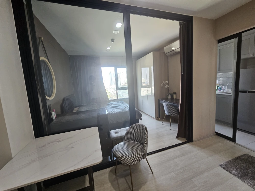 ให้เช่า!! คอนโด ไลฟ์ อโศก ชั้น 17 เฟอร์นิเจอร์ครบครัน ห้องน่าอยู่มาก รีบจองเลย ห้ามพลาด!!