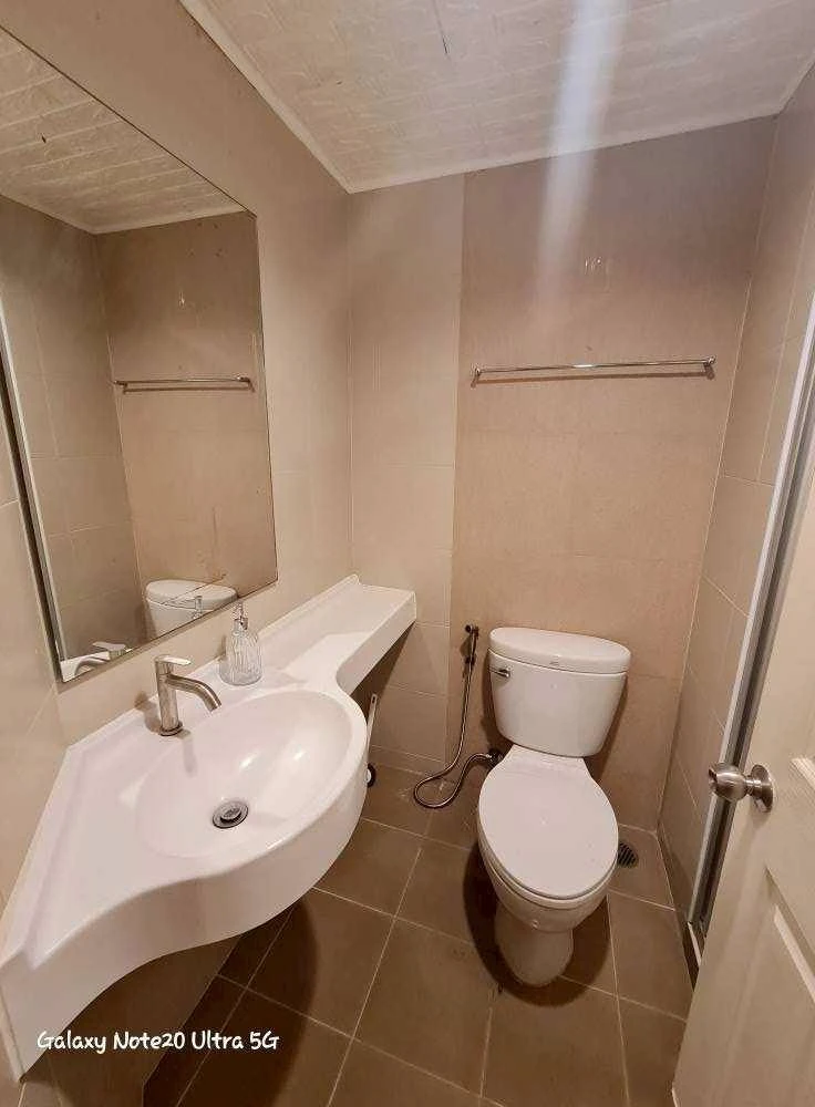 ให้เช่าคอนโดลุมพินี พัฒนาการ-เพชรบุรีตัดใหม่ ห้องกั้นแยกเป็นสัดส่วน ราคาไม่แรง มาจองก่อนพลาดโอกาส