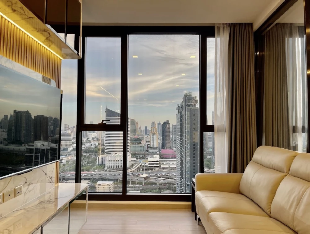 ให้เช่าคอนโดหรูใจกลางพระราม 9 วิวเมืองสวย พร้อมส่วนกลางระดับ Luxury ✨ โครงการ One 9 Five Asoke–Rama 9