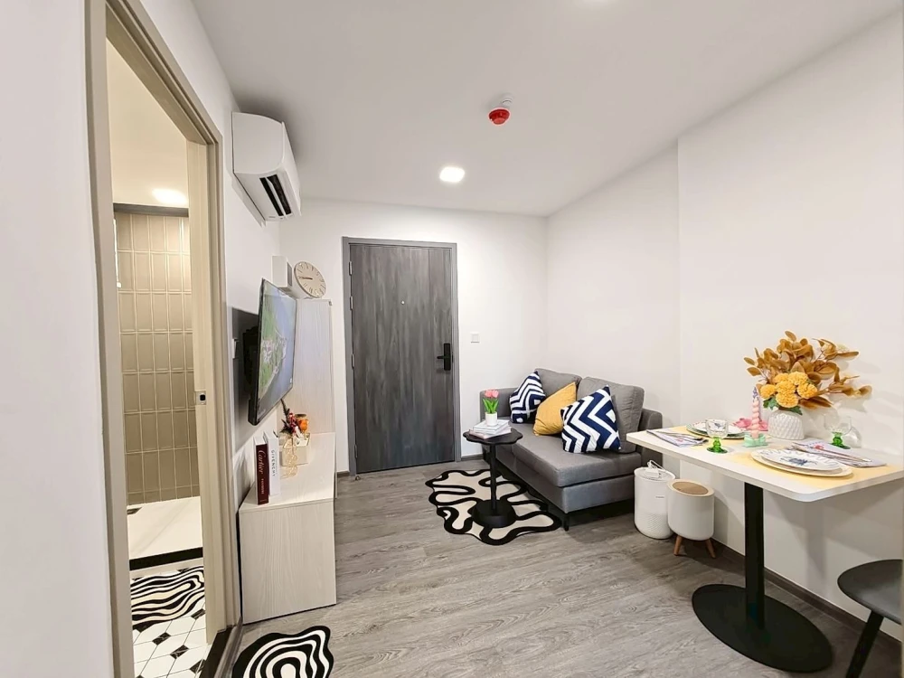 ให้เช่าคอนโดใหม่แกะกล่อง ฟังก์ชัน 1 Bed Extra ตึก D ชั้น 7 วิวสระสวยจัดเต็ม ใกล้ ม.ธรรมศาสตร์ รังสิต | ✨ Kave Wonderland (เคฟ วันเดอร์แลนด์)
