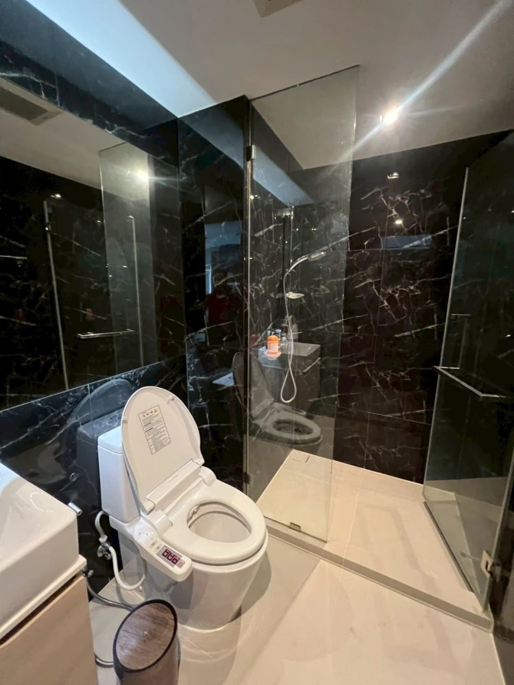 ให้เช่าคอนโด คอนโด Altitude Define ห้องแต่งน่าอยู่ เฟอณ์ เครื่องใช้ไฟฟ้าครบ มาแต่ตัวเข้าอยู่ได้เลย อย่ารอช้า