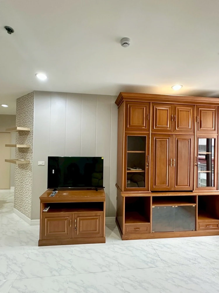 ให้เช่าคอนโด ปทุมวัน รีสอร์ท ชั้น 21 วิวสวย โล่ง โปร่งสบาย มีระเบียง 2 จุด รับลมและแสงธรรมชาติ จองเลย