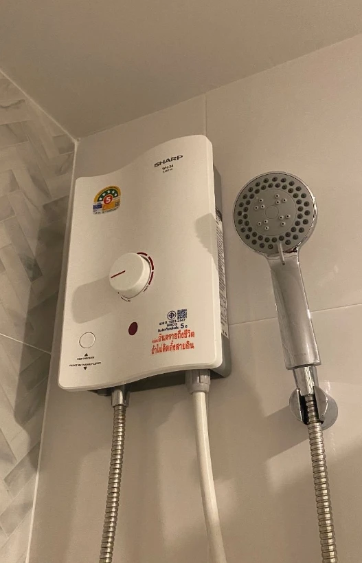 ให้เช่าคอนโด รีเจ้นท์ โฮม บางนา ห้องพร้อมอยู่ กั้นแยกเป็นสัดส่วน ราคาอย่างโดน มาจองได้แล้ววันนี้ อย่าพลาด