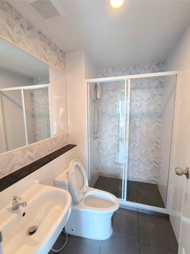 ให้เช่าคอนโด รีเจ้นท์ โฮม วุฒากาศ ห้องกั้นแยกเป็นสัดส่วน แบ่งโซนชัดเจน สะดวกครบจบที่นี่ ต้องรีบมาจองเลย