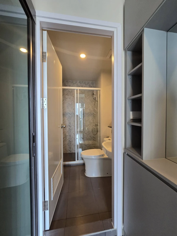 ให้เช่าคอนโด รีเจ้นท์ โฮม วุฒากาศ ห้องแต่งพร้อมอยู่ สิ่งอำนวยความสะดวกครบ ราคาดี รีบมาจองก่อนพลาด