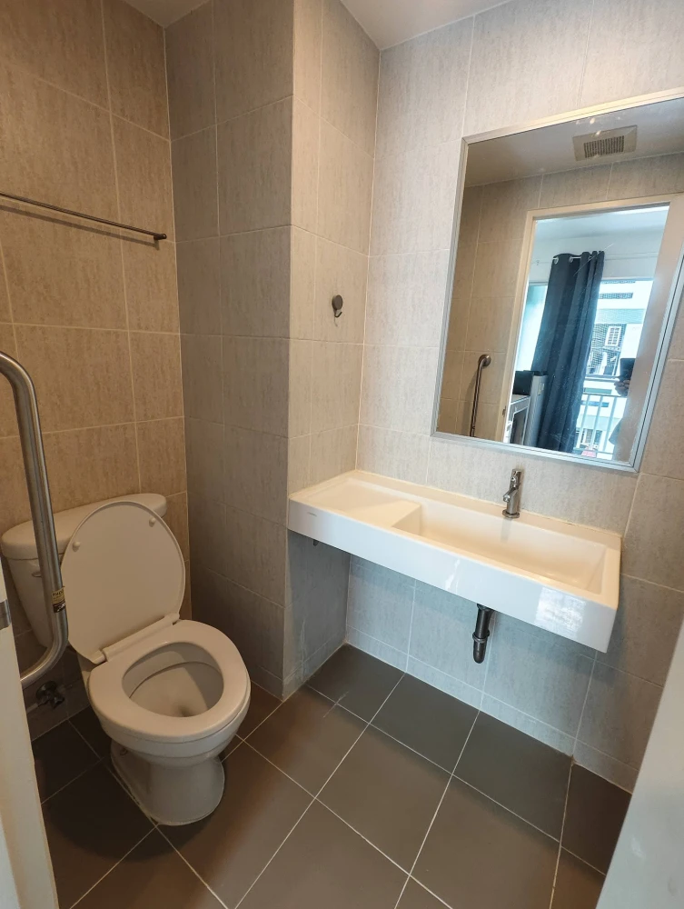 ให้เช่าคอนโด ลุมพินี ราชพฤกษ์-บางแวก  ห้องพร้อมอยู่ มีครบจบทุกอย่าง มาแต่ตัวเข้าอยู่ได้เลย อย่ารอช้า