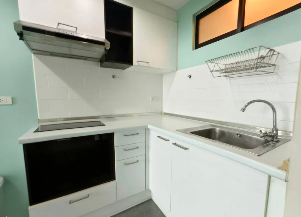 ให้เช่าคอนโด ลุมพินี เพลส นราธิวาส-เจ้าพระยา ห้องใหย๋อยู่สบาย พื้นที่ใช้สอยจุใจ ชั้น 27 วิวเมือง ไม่มีตึกบัง รีบย้าย