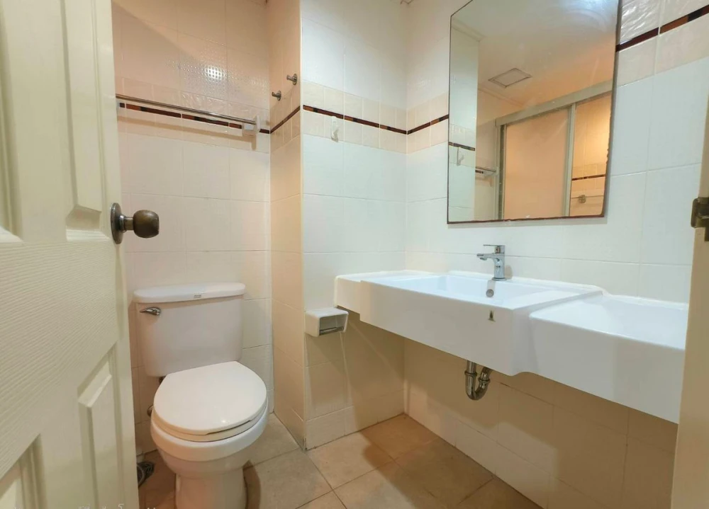 ให้เช่าคอนโด ลุมพินี เพลส นราธิวาส-เจ้าพระยา ห้องใหย๋อยู่สบาย พื้นที่ใช้สอยจุใจ ชั้น 27 วิวเมือง ไม่มีตึกบัง รีบย้าย