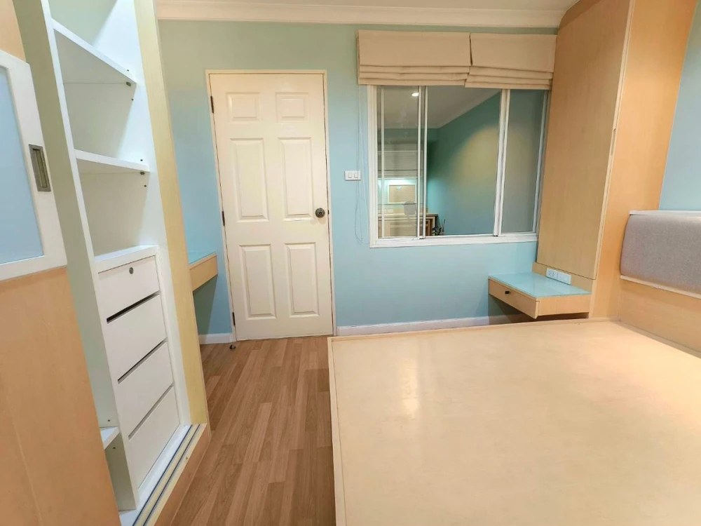 ให้เช่าคอนโด ลุมพินี เพลส นราธิวาส-เจ้าพระยา ห้องใหย๋อยู่สบาย พื้นที่ใช้สอยจุใจ ชั้น 27 วิวเมือง ไม่มีตึกบัง รีบย้าย