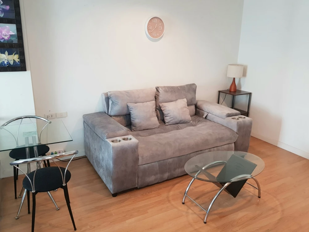 ให้เช่าคอนโด ลุมพินี เพลส พระราม 8 ห้องพร้อมอยู่ พื้นที่ใช้สอยจุใจ ราคาอย่างโดน มาจองได้แล้ววันนี้ อย่าพลาด