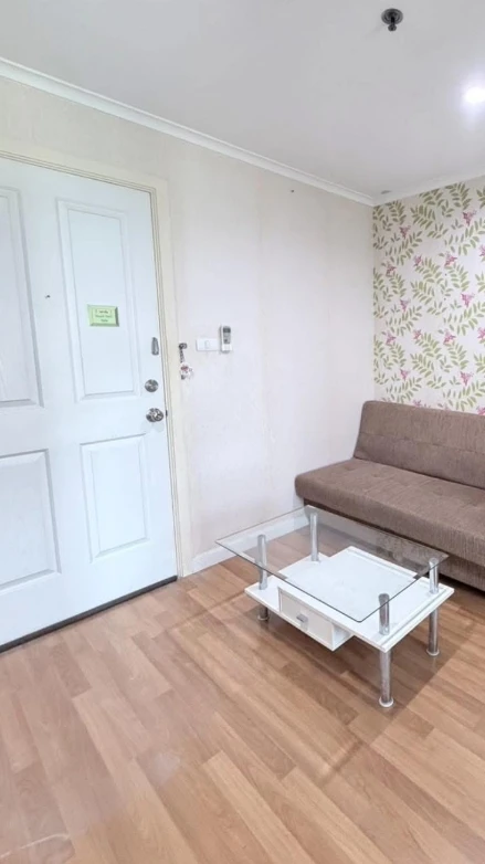 ให้เช่าคอนโด ลุมพินี เพลส รัชโยธิน ห้องพร้อมอยู่ เฟอร์ เครื่องใช้ไฟ้าครบ มาแต่ตัวเข้าอยู่ได้เลย อย่ารอช้า