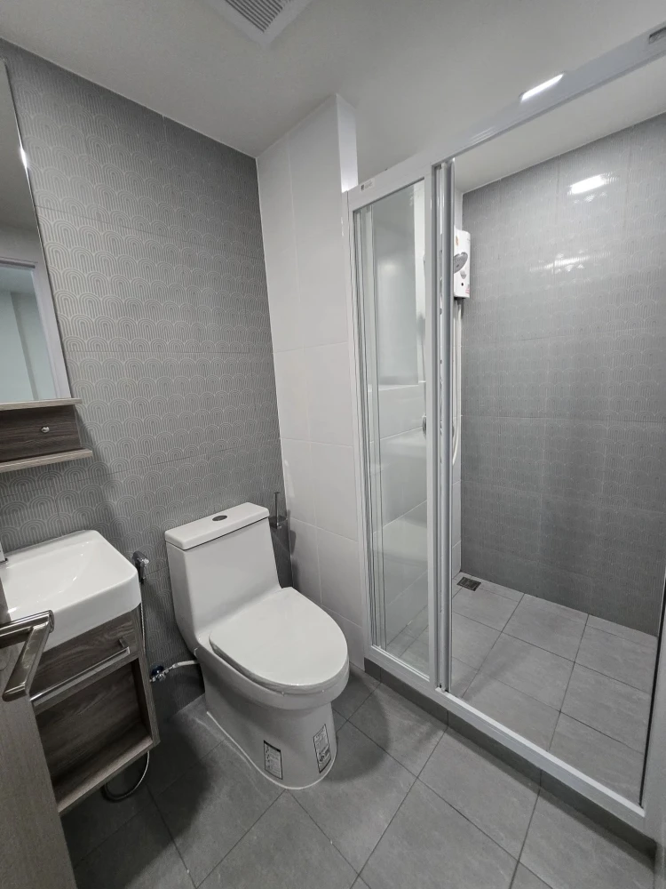 ให้เช่าคอนโด เคฟ ลูมินัส บางมด  ห้องพร้อมอยู่ สิ่งอำนวยความสะดวกครบครัน มาแต่ตัวเข้าอยู่ได้เลย อย่าพลาด