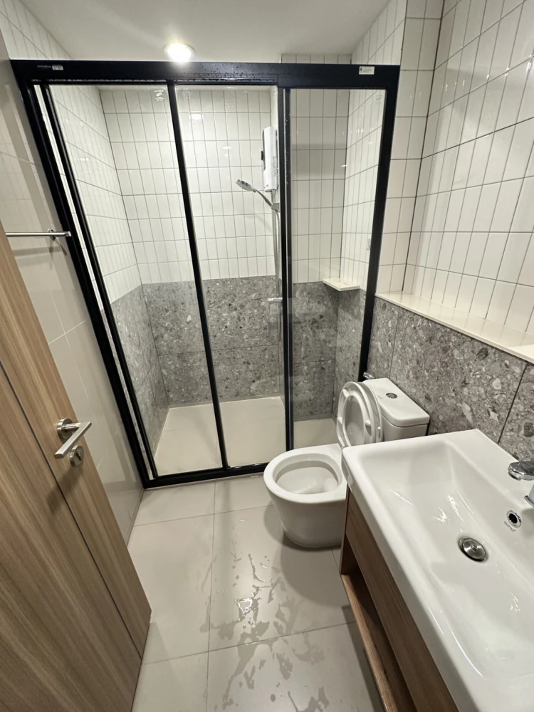 ให้เช่าคอนโด เดอะ ไลน์ ไวบ์ ห้องพร้อมอยู่ เฟอร์ เครื่องใช้ไฟฟ้าครบ ลากกระเป๋าเข้าอยู่ได้เลย คุณต้องไม่พลาด