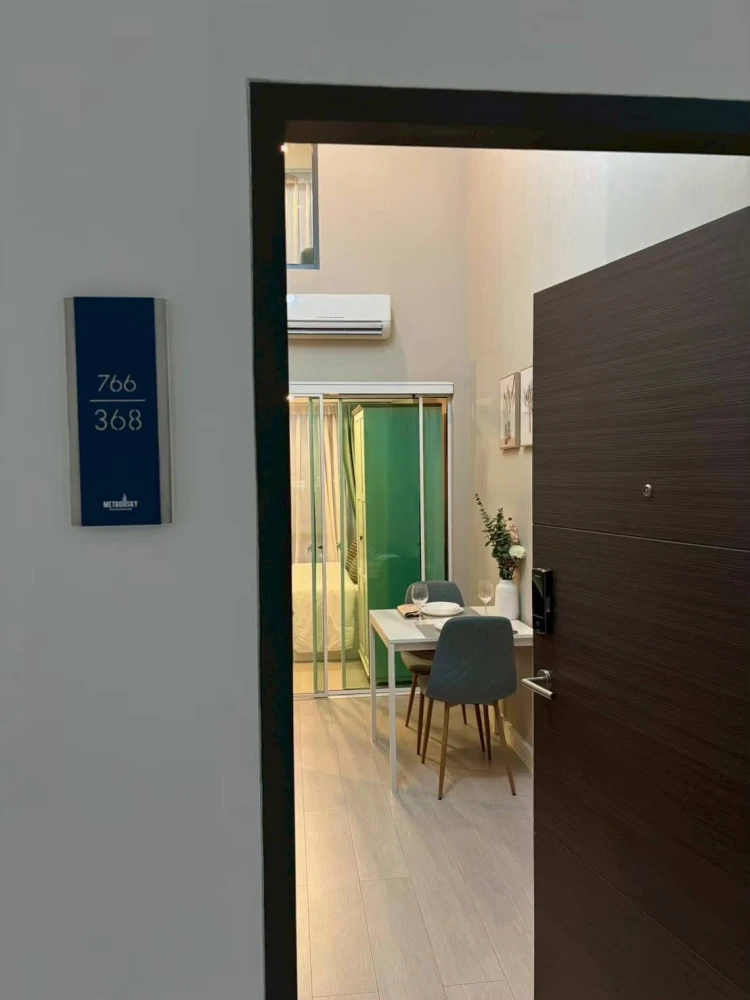 ให้เช่าคอนโด เมโทร สกาย ประชาชื่น ชั้น 19 วิว City แบบห้อง Moff 1 Bed 2 ชั้น สิ่งอำนวยความสะดวกครบ จองเลย