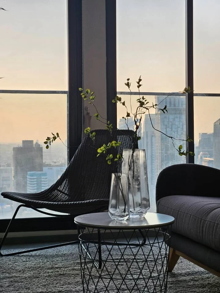 ให้เช่าคอนโด โนเบิล เพลินจิต ห้องน่าอยู่ เฟอร์ เครื่องใช้ไฟฟ้าครบ ชั้น 41 ได้วิวสูง มาจองได้แล้ววันนี้ อย่าพลาด