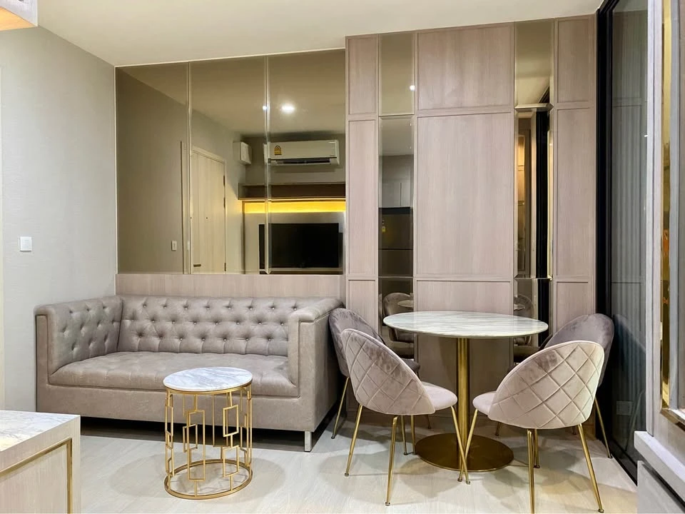 ให้เช่าคอนโด ไลฟ์ อโศก ห้องพร้อมอยู่ สิ่งอำนวยความสะดวกครบ ชั้น 30 ได้วิวสูง จองเลย อย่าพลาดเด็ดขาด