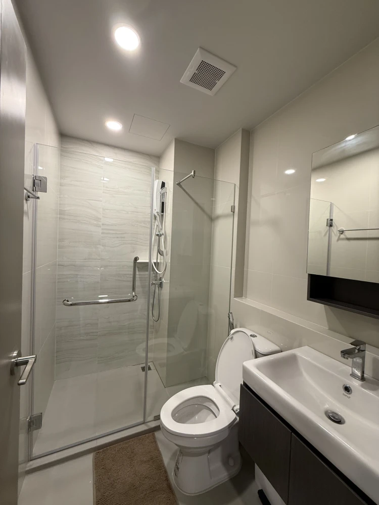 ให้เช่าคอนโด 𝗔𝘀𝗽𝗶𝗿𝗲 𝗢𝗻𝗻𝘂𝘁 𝗦𝘁𝗮𝘁𝗶𝗼𝗻 ห้องพร้อมอยู่ ชั้น 19 ได้วิวสูง สิ่งอำนวยความสะดวกครบ จองเลยจ้าอย่ารอช้า