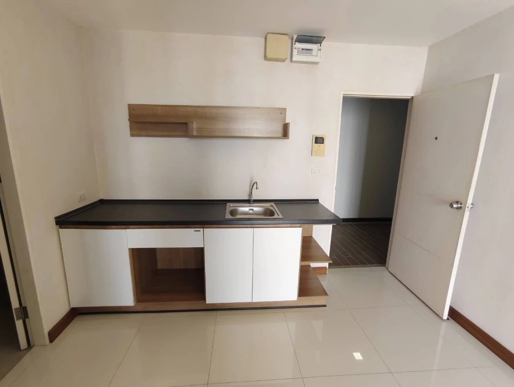 ให้เช่าคอนโด Airlink Residences Romklao ห้องพร้อมอยู่ พื้นที่ใช้สอยจุใจ ราคาไม่แรง มาจองได้แล้ววันนี้ อย่าพลาด