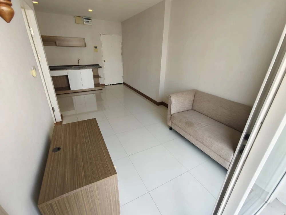 ให้เช่าคอนโด Airlink Residences Romklao ห้องพร้อมอยู่ พื้นที่ใช้สอยจุใจ ราคาไม่แรง มาจองได้แล้ววันนี้ อย่าพลาด