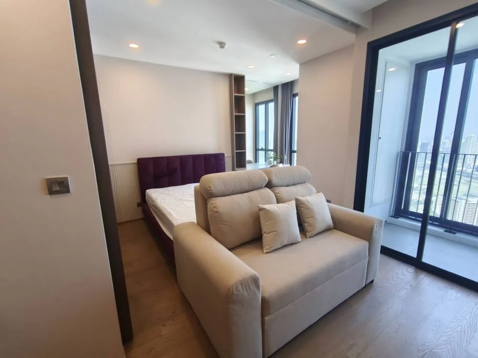 Condo for rent at Ashton Chula - Silom. Ready to move in, fully furnished. Book now, don't miss out!