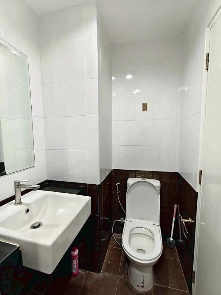 ให้เช่าคอนโด Assakarn Place Srinakarin ห้องพร้อมอยู่ สิ่งอำนวยความสะดวกครบ ราคาดี จองเลย