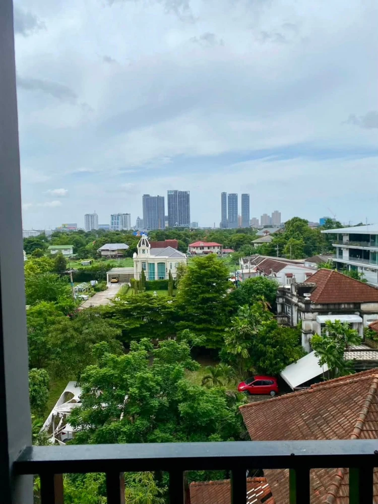 ให้เช่าคอนโด Atmoz Tropicana - Bangna ห้องพร้อมอยู่ เฟอร์ เครื่องใช้ไฟฟ้าครบครัน มาแต่ตัวเข้าอยู่ได้เลย