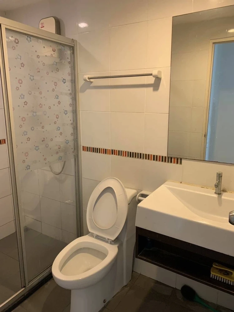 ให้เช่าคอนโด August เจริญกรุง 80 1 ห้องนอน 1 ห้องน้ำ ชั้น 3 ไใ่สูง ราคาไม่แรง รีบมาจองเลยจ้า อย่าพลาดโอกาส