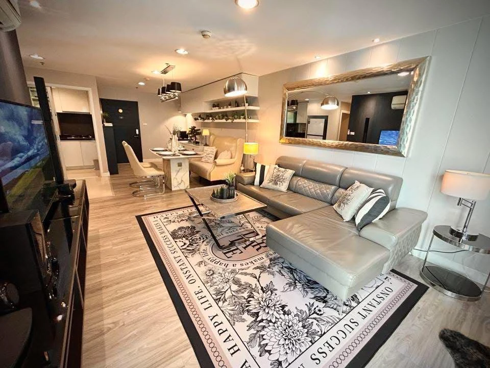 ให้เช่าคอนโด Belle Grand Rama 9 ห้องใหญ่อยู่สบาย พื้นที่ใช้สอยจุใจ ราคาอย่างโดน มาจองได้แล้ววันนี้ อย่าพลาด