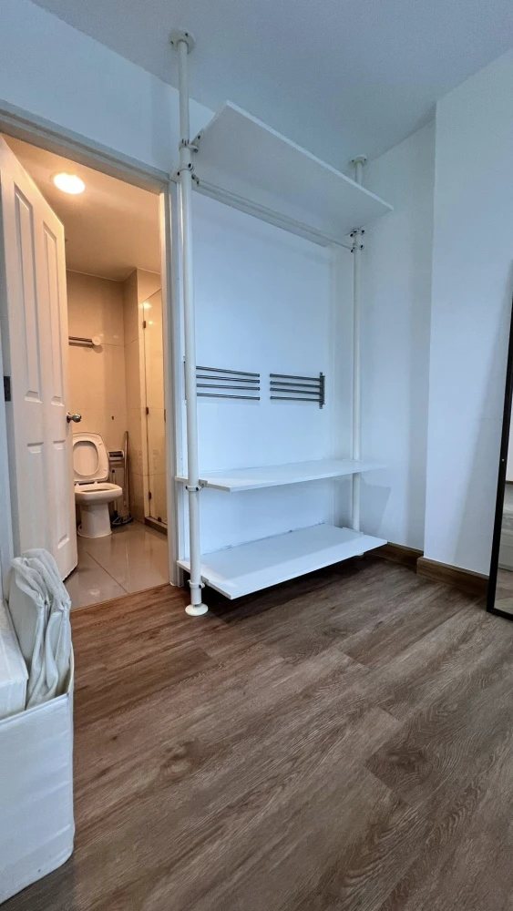 ให้เช่าคอนโด Chateau in town Phaholyothin 32 ห้องพร้อมอยู่ เฟอร์ เครื่องใช้ไฟฟ้าครบ ลากกระเป๋าเข้าอยู่ได้เลย