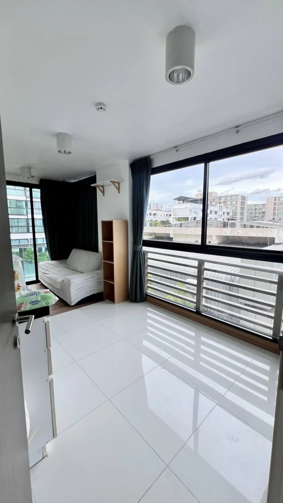 ให้เช่าคอนโด Chateau in town Phaholyothin 32 ห้องพร้อมอยู่ เฟอร์ เครื่องใช้ไฟฟ้าครบ ลากกระเป๋าเข้าอยู่ได้เลย